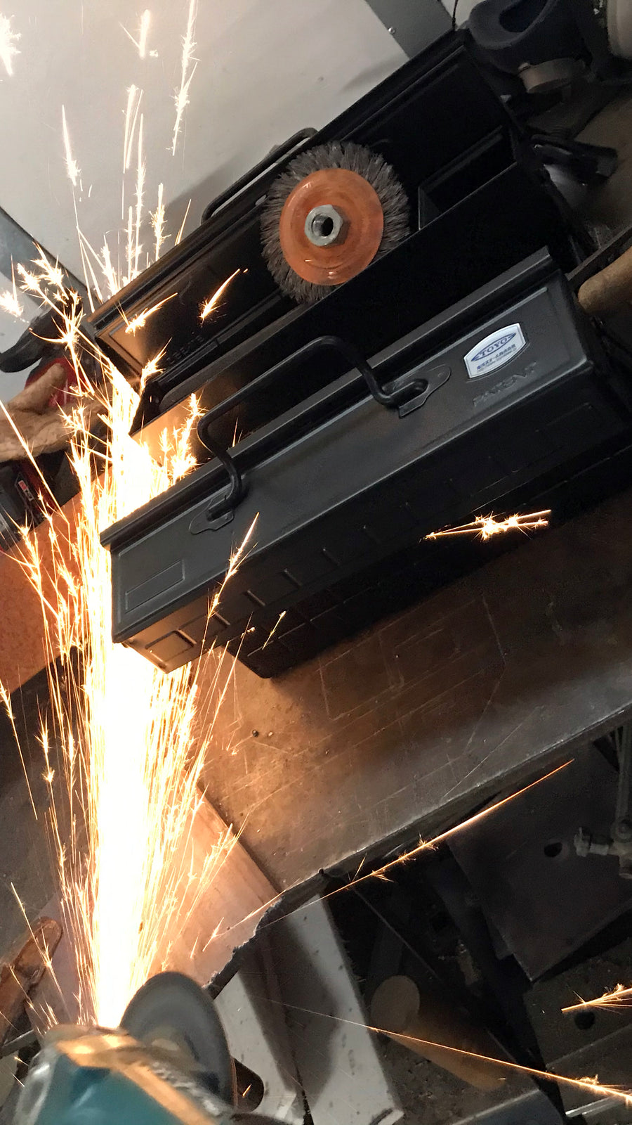 TOYO STEEL LARGE ULTIMATE MOTO TOOLBOX WITH 2 CANTILEVER TRAYS - BLUE